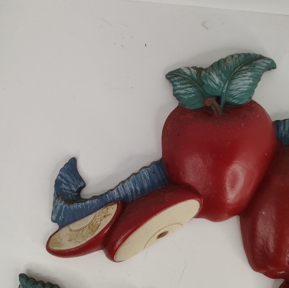 Vintage 1998 Kitchen/Home Interior Apple Wall Plaque Decor Set Of 2 - Picture 4 of 14